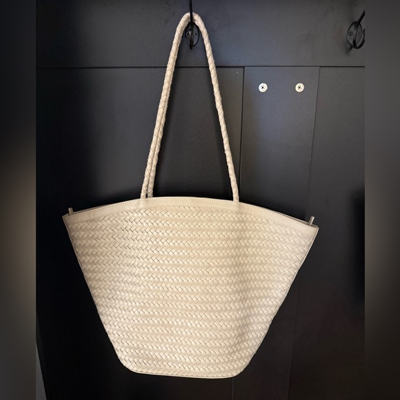 Cream Quilted Tote Bag with Rope Handles - Picture 2 of 3